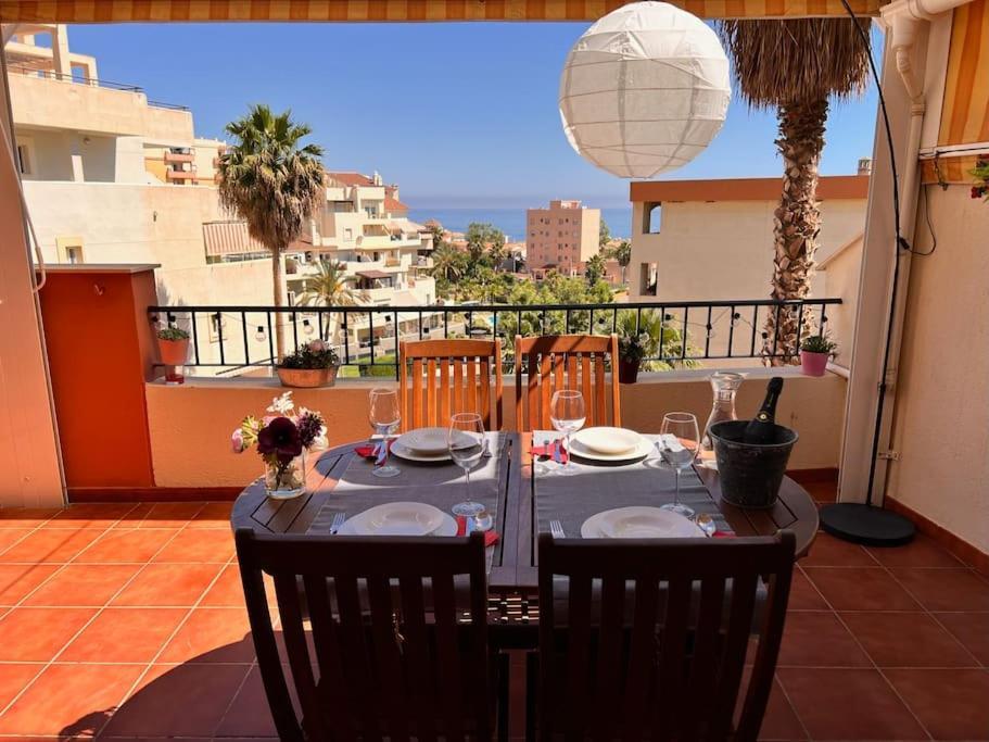 Benalmadena Costa Malaga Apartamento Muy Acogedor Con Vistas Al Mar Terraza Gigante Para Verano E Invierno Parking Exteriör bild